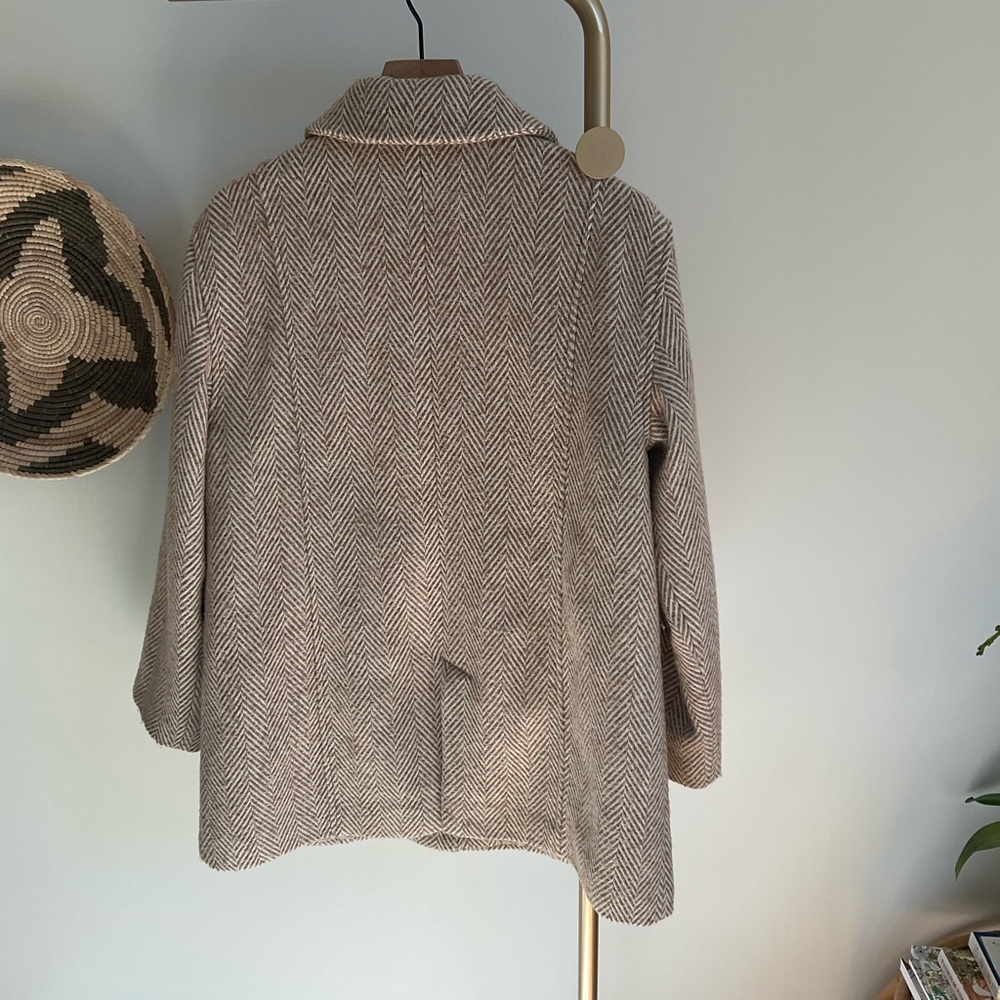 Pilcro from Anthropologie Brushed Herringbone Blazer Size Medium Cream and Beige - Picture 11 of 16